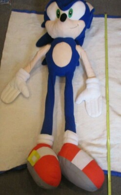 giant sonic the hedgehog plush